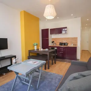 superbe-appartement-a-cote-de-la-grand-place.lillehotels.org/